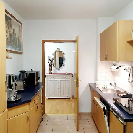 Suzy Apartment *